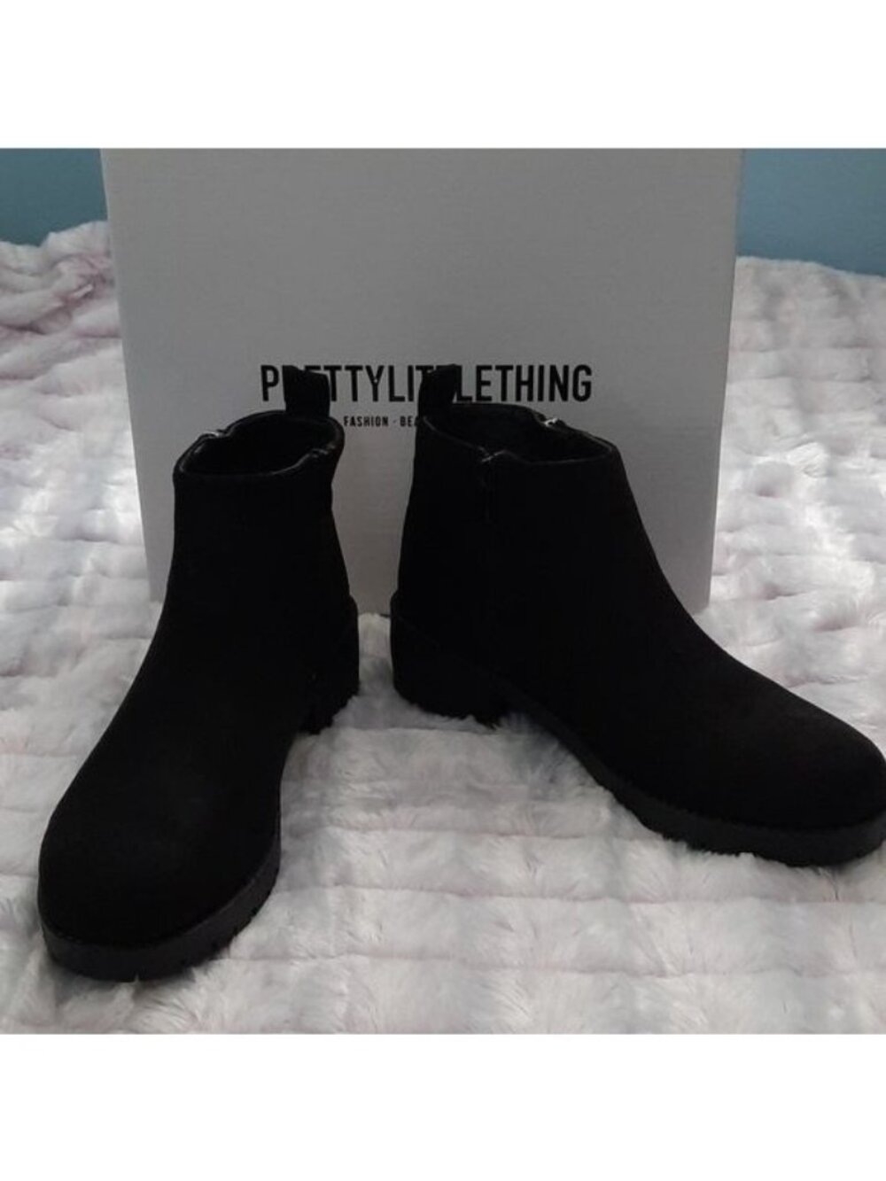 Pretty Little Thing NIB Dust Bags Black Faux Suede Zipper Ankle Booties Size 5